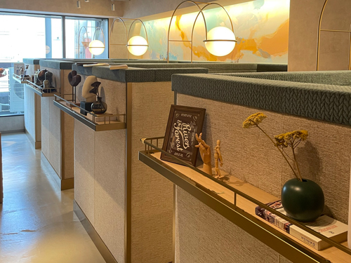 新宿宿占い館バランガンの内装